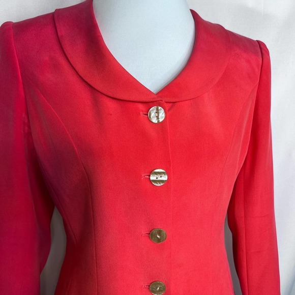 Red Silk Suit Morgan Taylor 8 - Picture 12 of 14